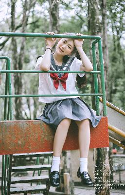 妻子在厨房被三个男人欺负的后果